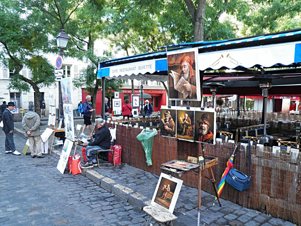Painters' stalls on the Place du Tertre