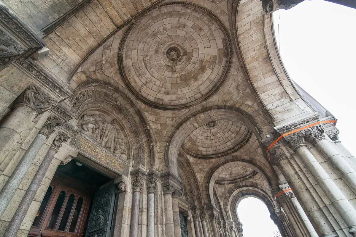 The vaults under the main dome